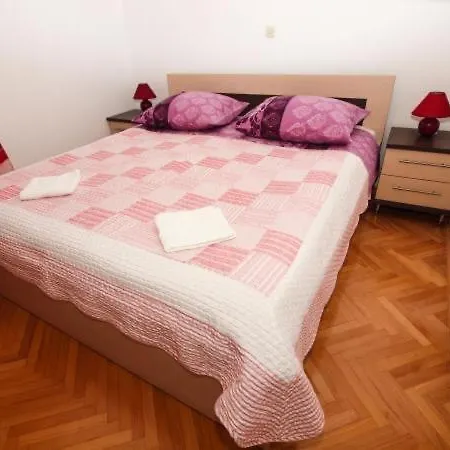 Abesinac Апартаменти Макарська